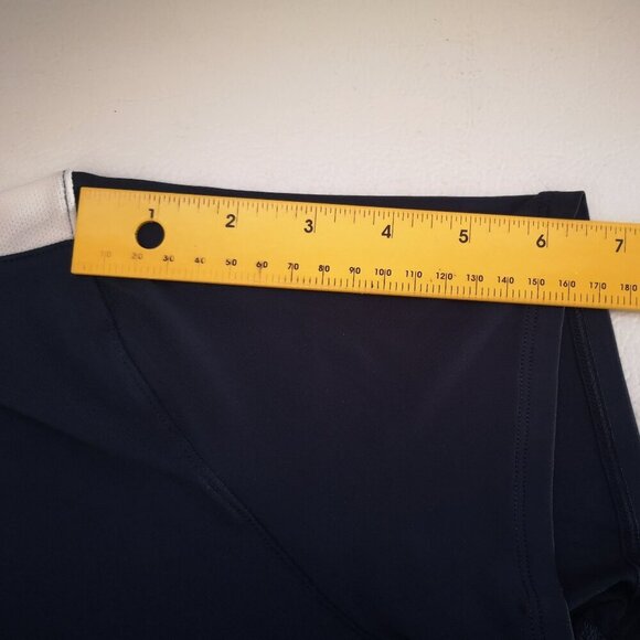 Under Armour Heat Gear Ladies Size Large Navy & White Short Sleeve T-shirt - Picture 9 of 10